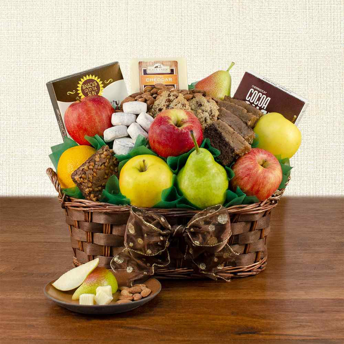 Capalbos Cream of the Crop Fruit Gift Basket